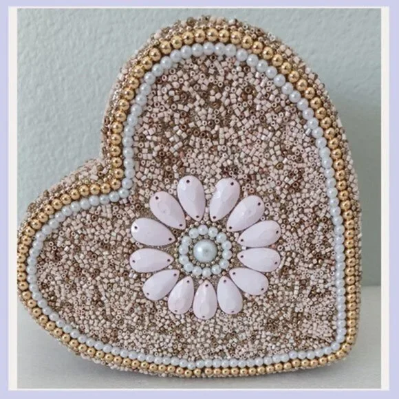 🌸✨ Adorable Bling Flower Keepsake Box – Perfect Gift & Storage ✨🌸 - Picture 6 of 6